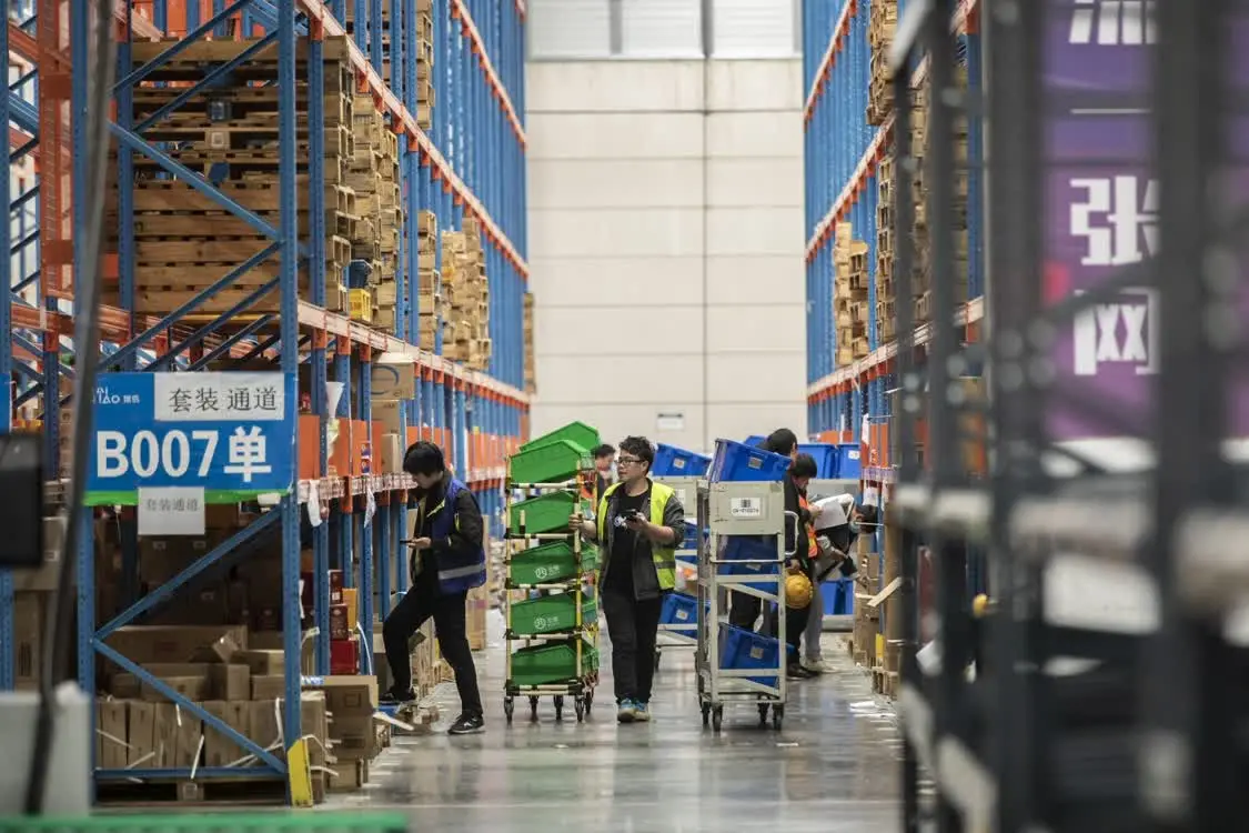 菜鸟无锡仓库北京时间9月22日,知情人士称,阿里巴巴集团旗下物流业务