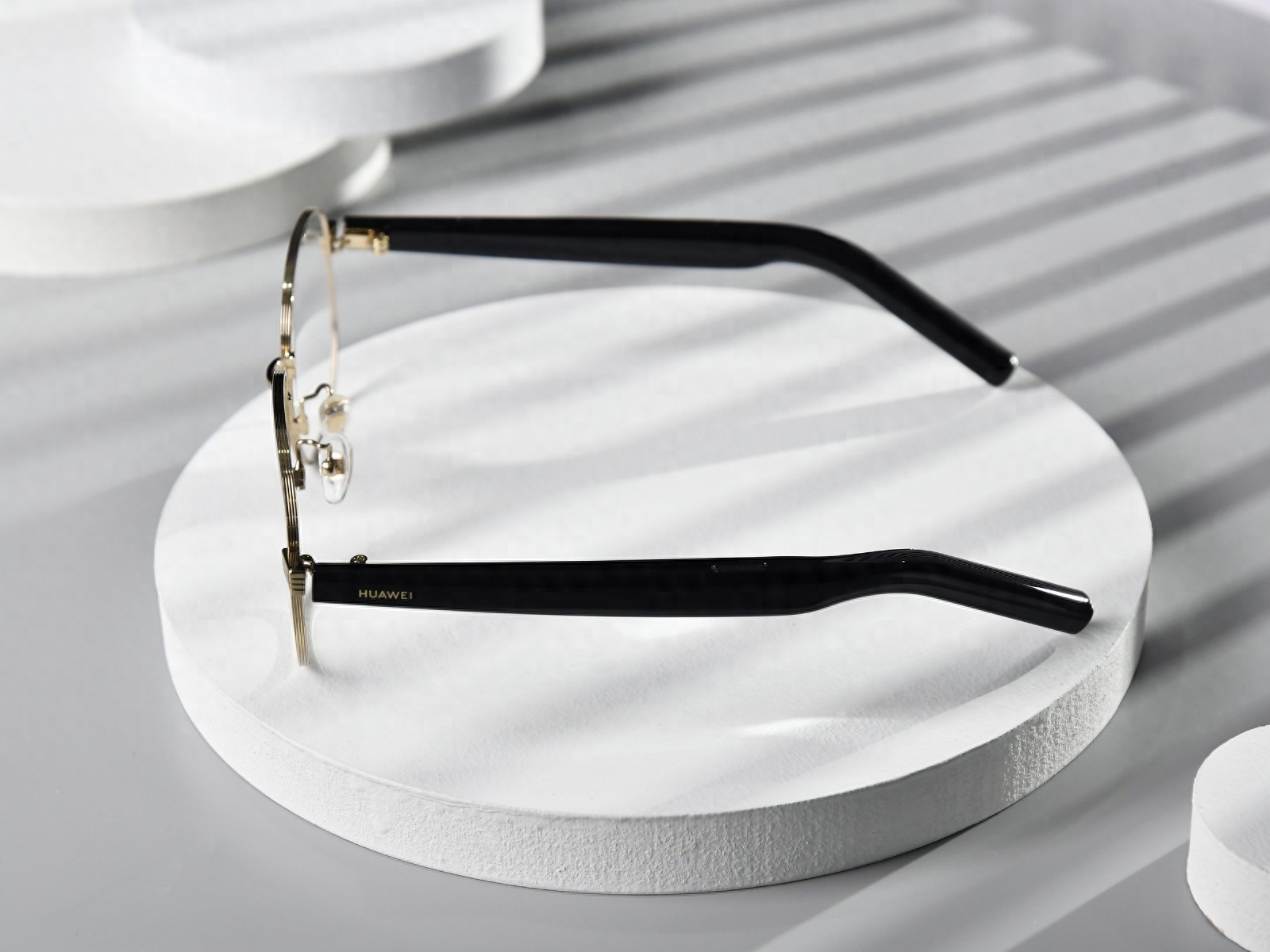 华为智能眼镜2图赏智能私人管家