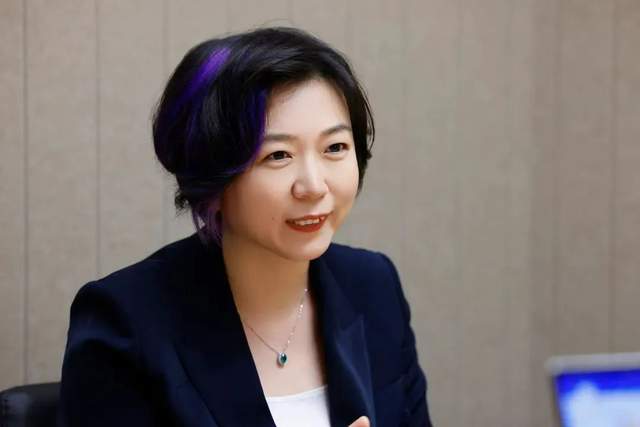 星巴克在中国的最后一搏:刘文娟被扶为王静瑛接班人,"第三空间"理念去