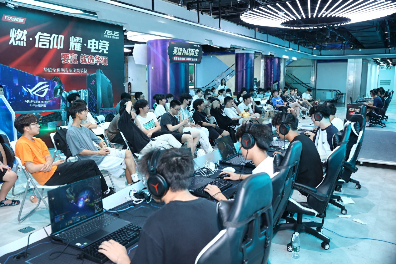 百脑汇广州店打造天河首个电竞游戏社交体验空间电竞地带