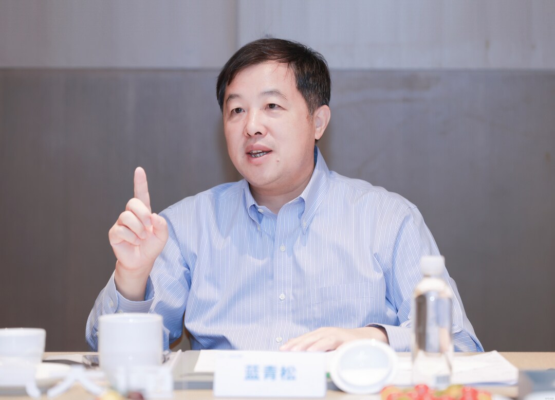 上汽副总裁蓝青松不卷价格不抱西瓜坚持高端全球化路线商用车行业正