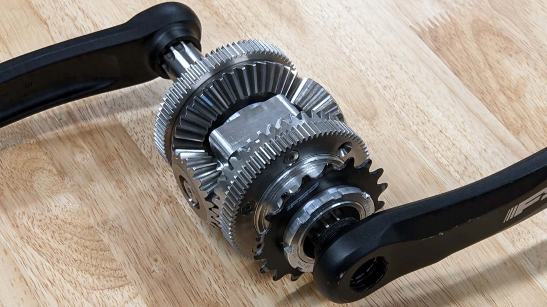 行星齿轮轴传动16000公里免保养电动自行车传动系统