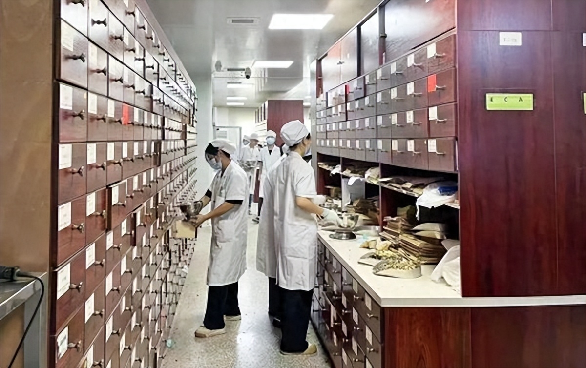 并顺利对接广东省中医院两大院区的处方数据,开始为其住院部和门诊部