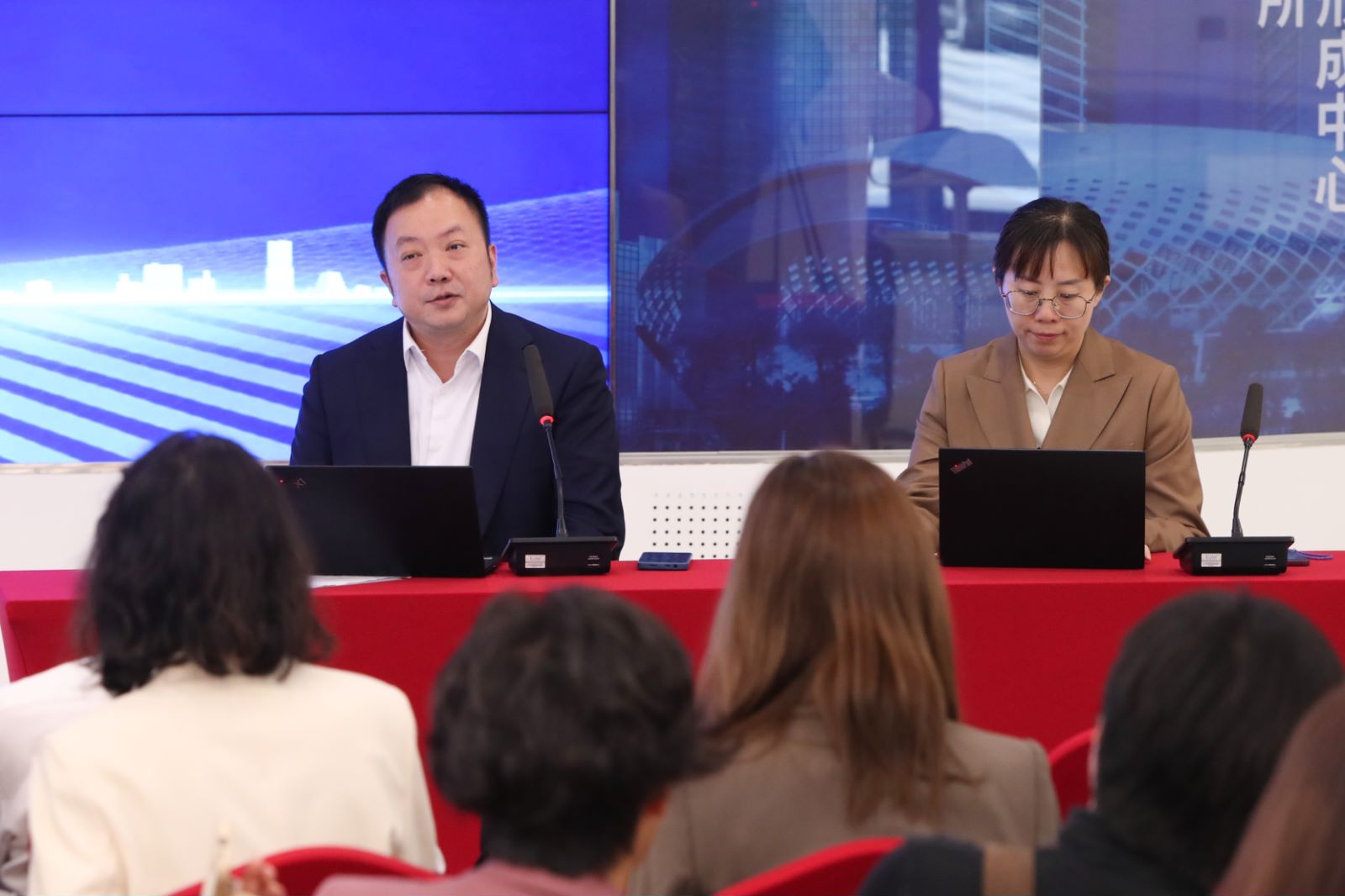 行业标杆奠基础川渝榜样谱新篇深证50成分股长安汽车天齐锂业智飞生物