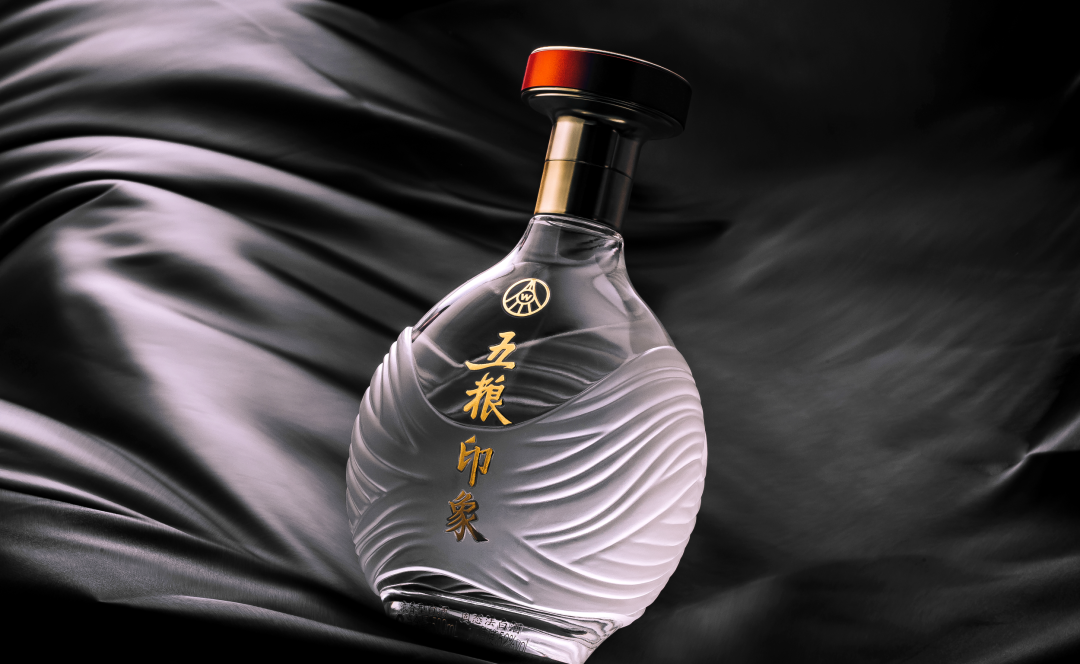 上市两年即捧回"大金奖",五粮印象担纲白酒"出海"新名片!
