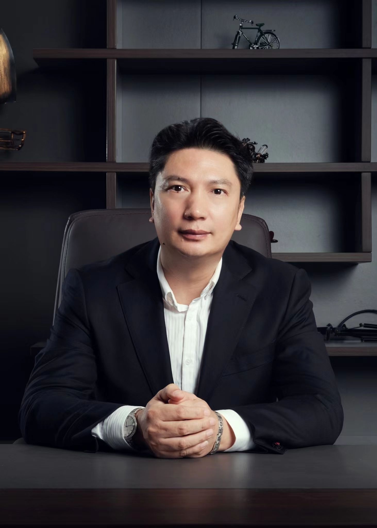 专访杨万军奋楫勇进书中国不锈钢浴室柜发展之路