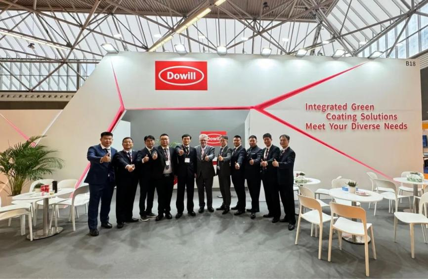 首页>创作中心>正文>在展会期间,德威涂料的产品吸引了来自全球不同