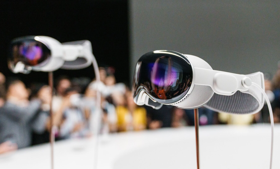 xr一周大事件爆料称低价版visionpro售价一万元起腾讯