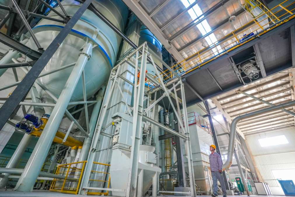 昔日老水泥厂变身综合产业园