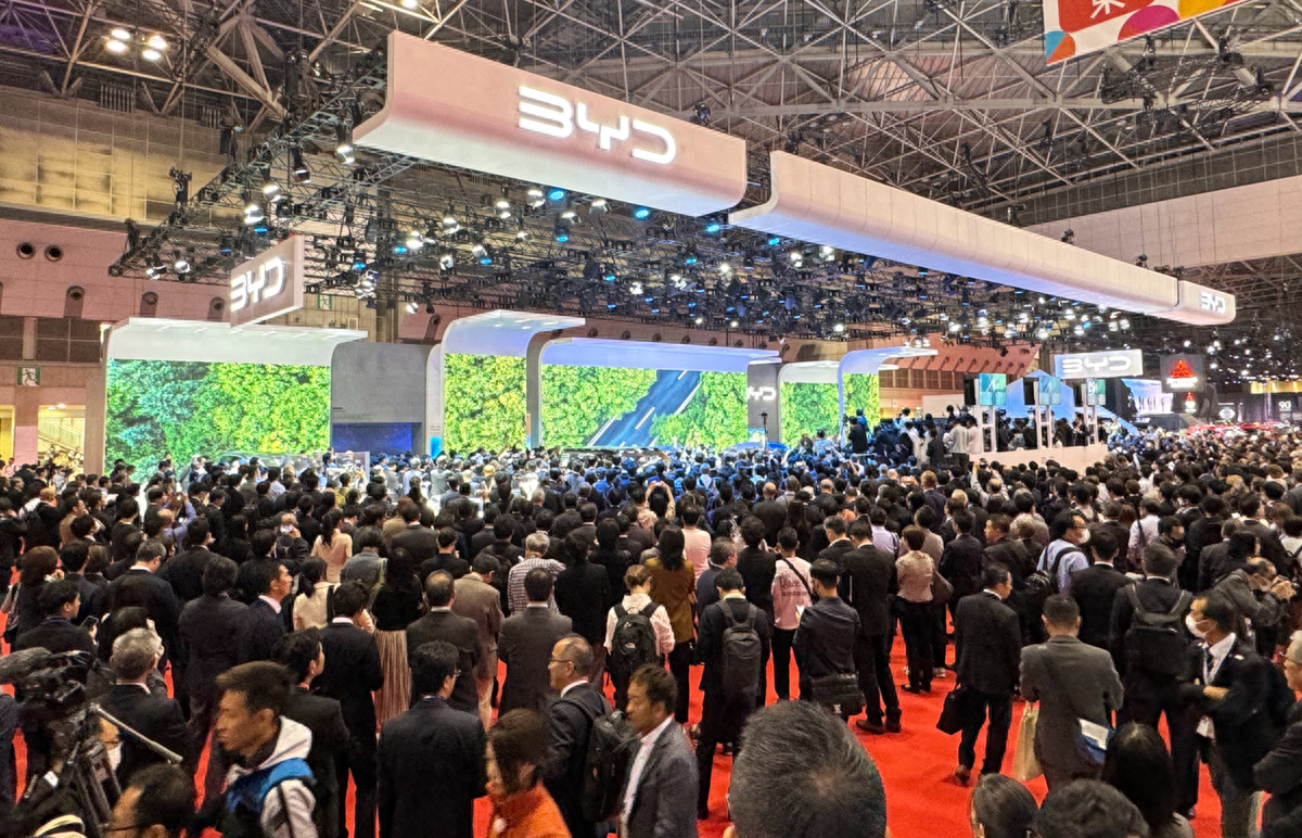 人气爆棚比亚迪亮相东京车展新能源汽车遥遥领先日本车企