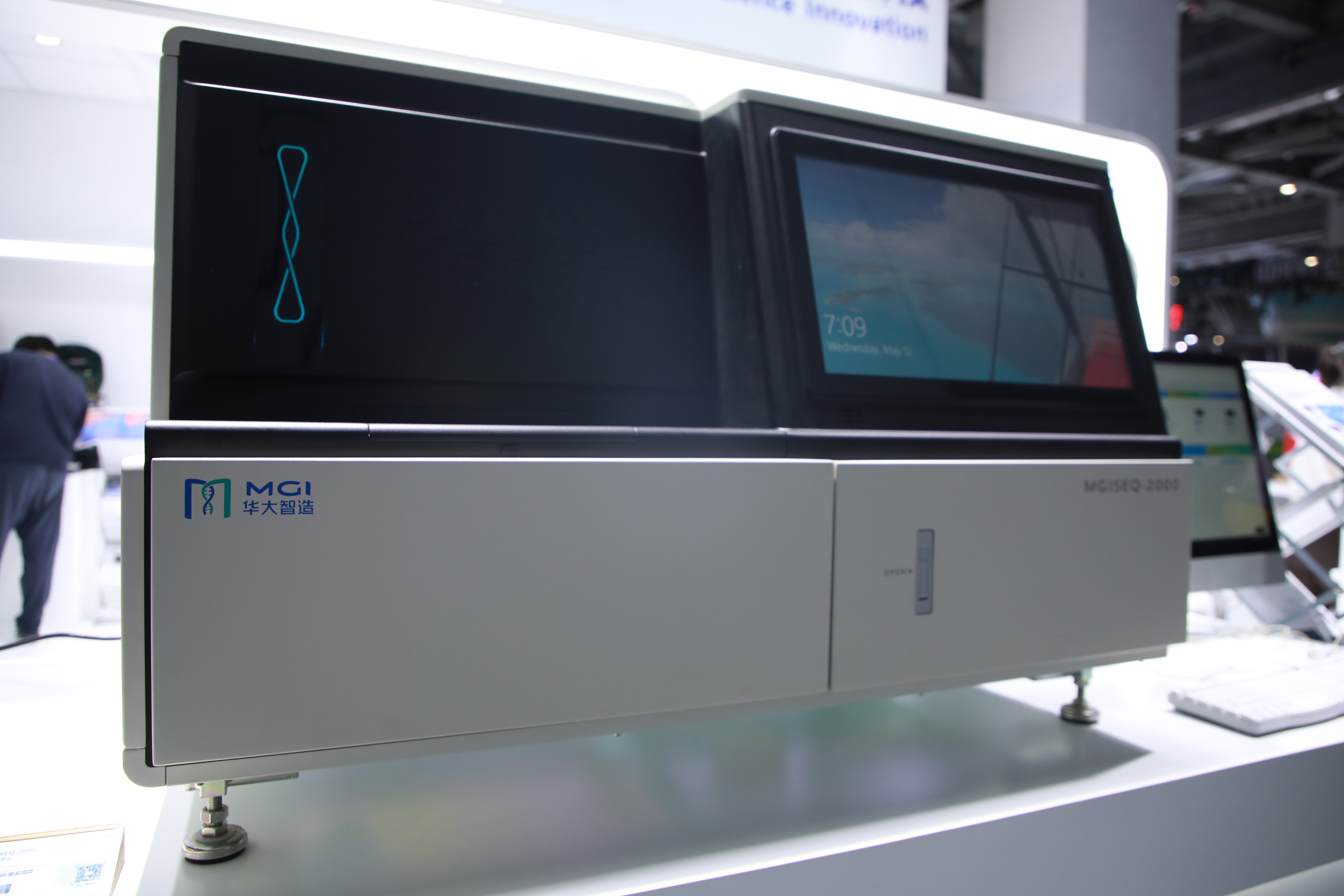 华大智造测序仪mgiseq2000实拍图