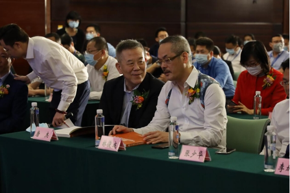 庐山集团林俊成董事长出席深圳500强企业发布暨行业领军产业论坛