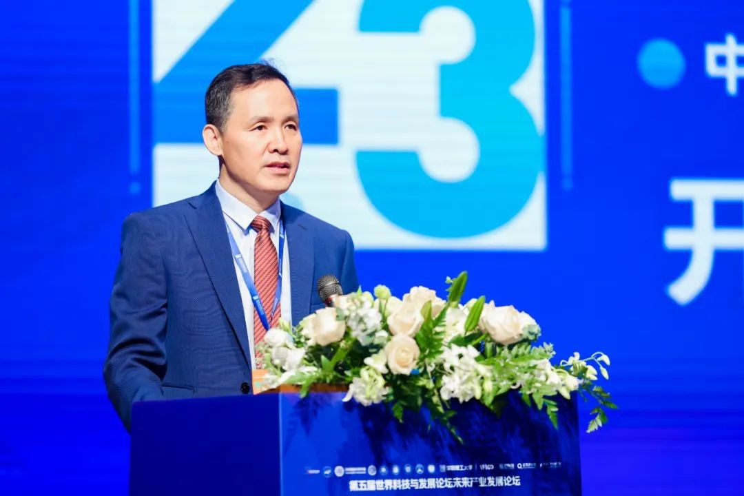 先进院脑认知与脑疾病研究所所长,深港脑科学创新研究院院长王立平为