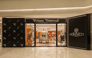 西太后viviennewestwood在中国加速开店背后有一家山东公司在助推
