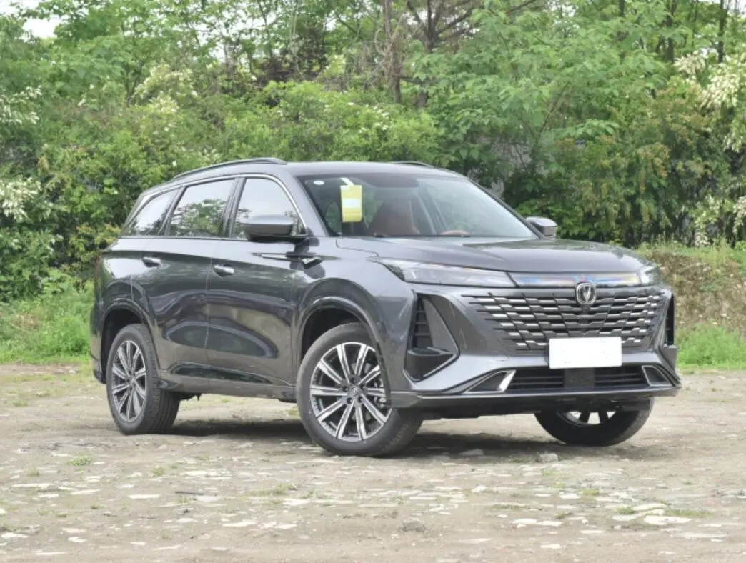 同为a级suv市场的顶流吉利博越l与长安cs75plus谁更值得入手