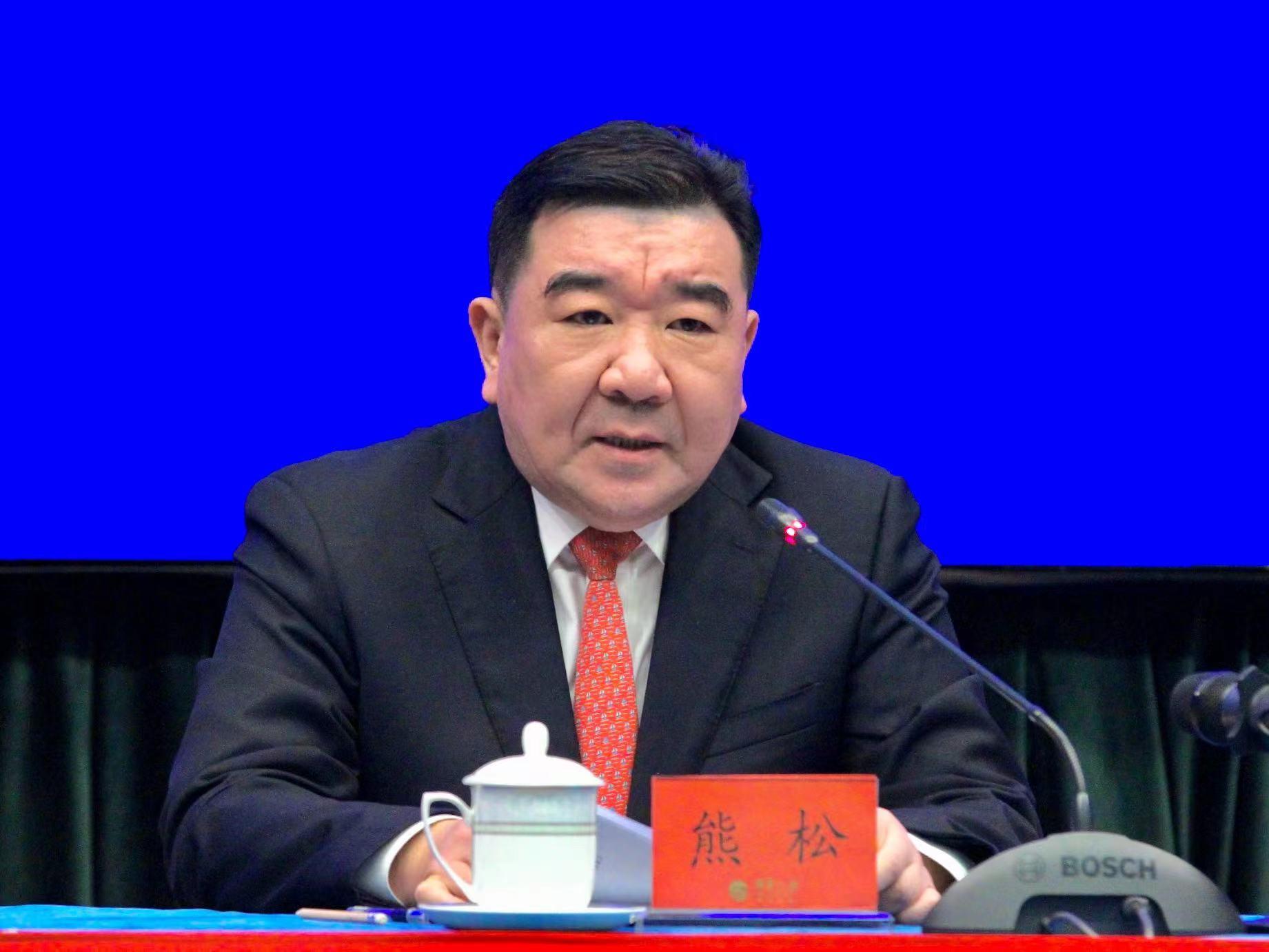 省医疗保障局副局长董炳光,广东省财政厅二级巡视员曾彦出席发布会