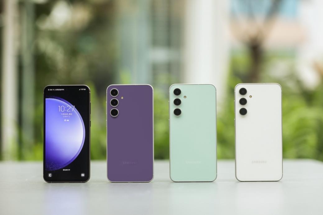 传承三星galaxy s23系列的标志性设计语言,三星galaxy s23 fe机身线条