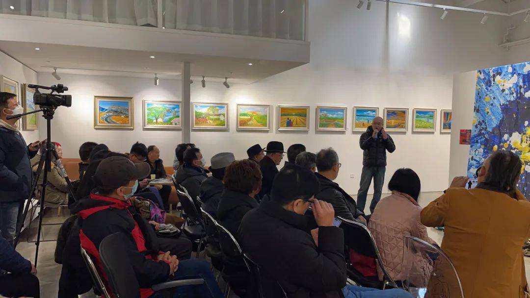 舒卷任天真施维冰之油画展在北京798艺术区开幕