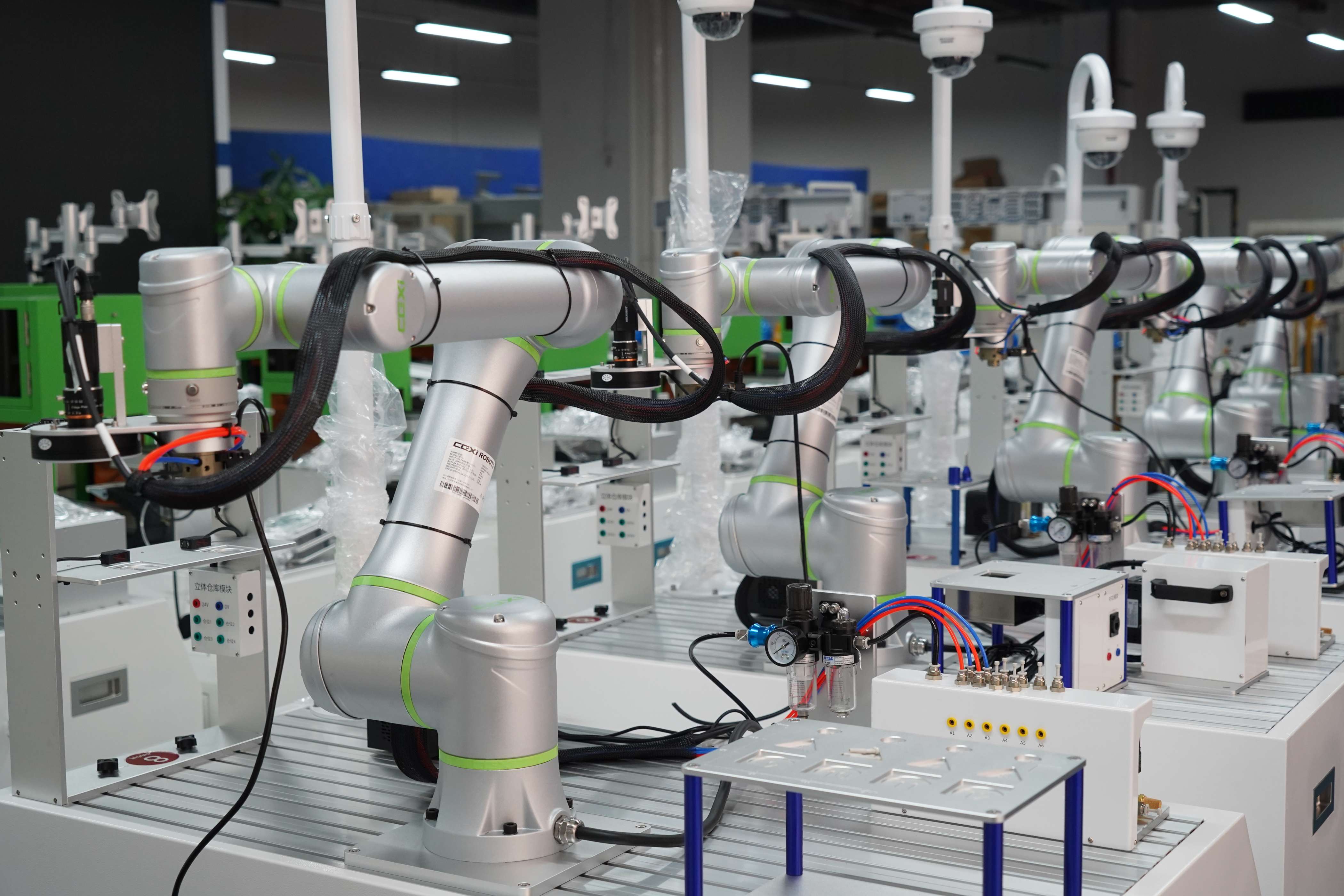 颜为范精于臂这家协作机器人新贵的致胜之道