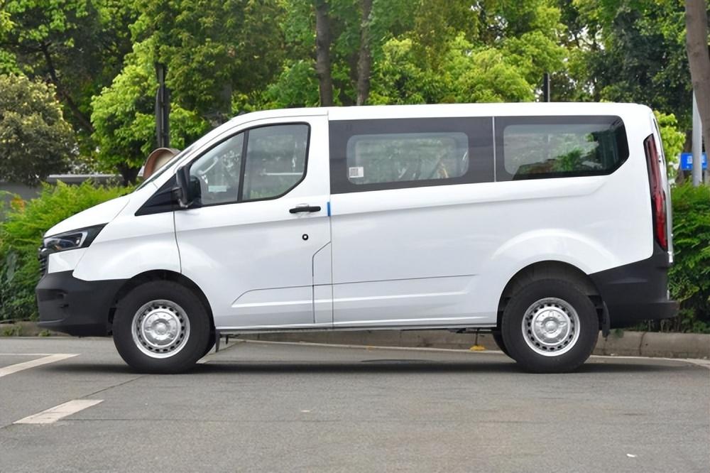 2023款福特新全顺可载人拉货,还有这些优点你不知道_财富号_东方财富