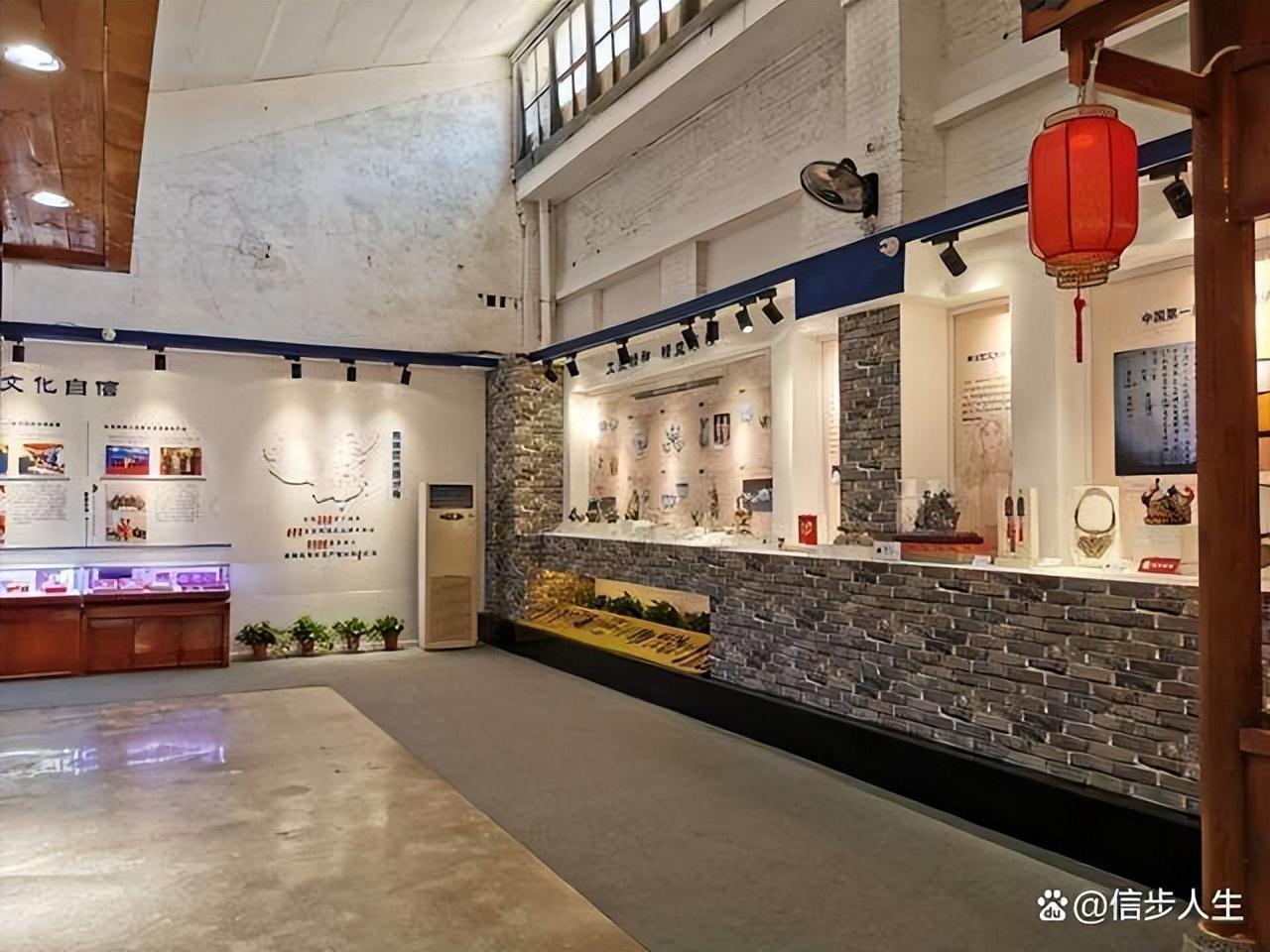 銀匠銀文化展館隸屬於慶美珠寶有限公司,位於湖北省襄陽市603文創園內