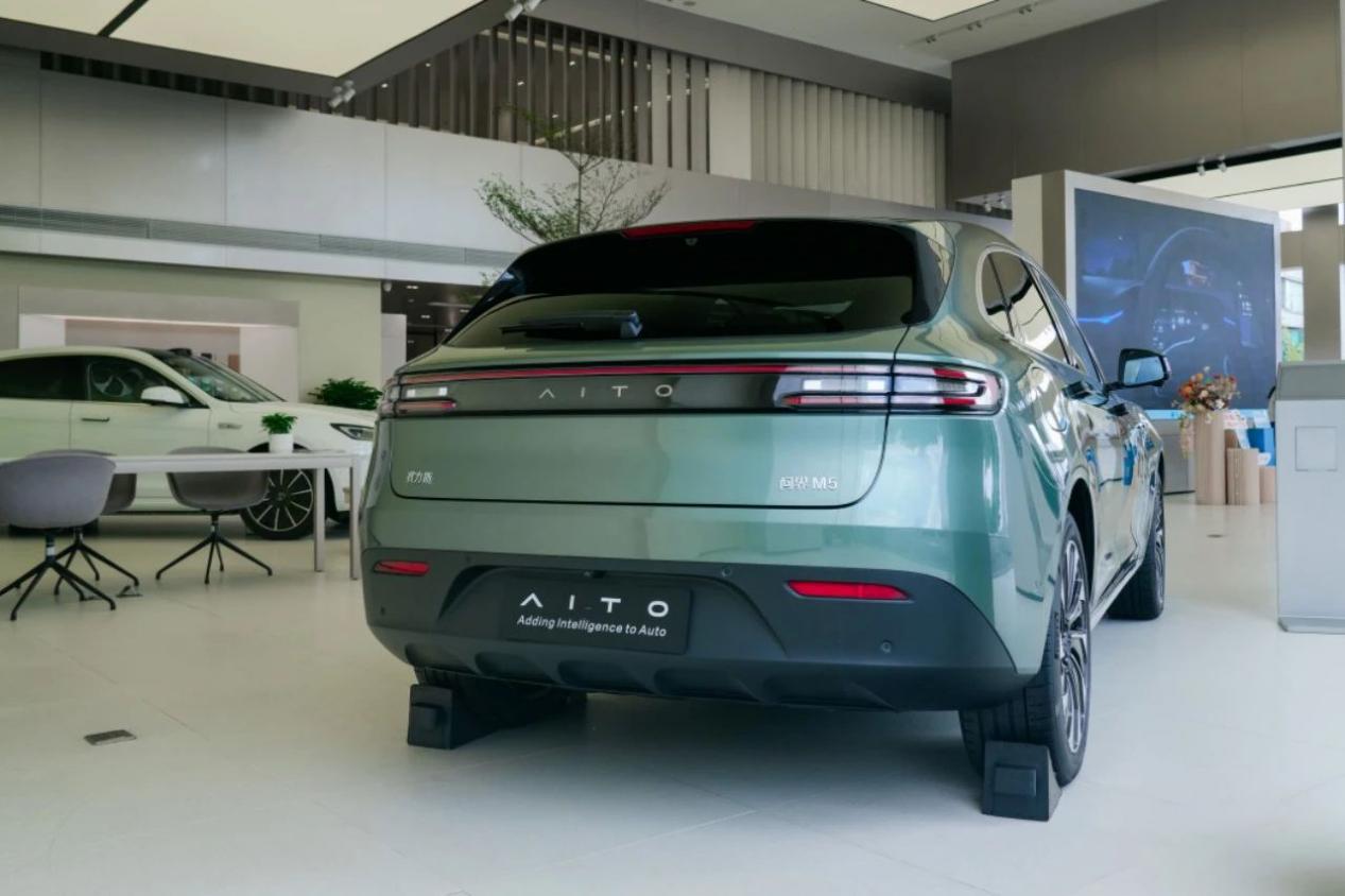赛力斯aito问界m5:好开天赋异禀,销量火爆不停