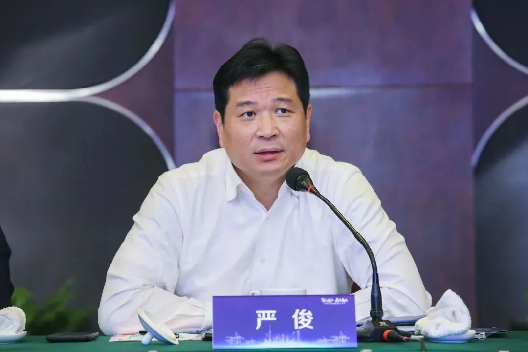 上海中国航海博物馆原副馆长严俊严重违纪违法被开除党籍和公职航运界