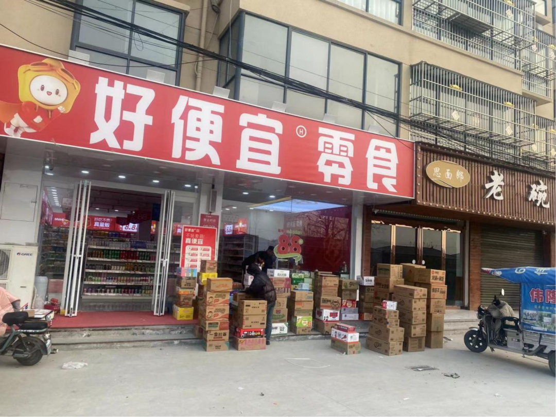 乡镇零食店生存实录 日营收8000块