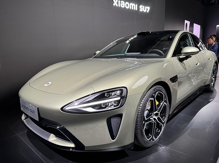 小米汽车su7现场实拍真车长这样