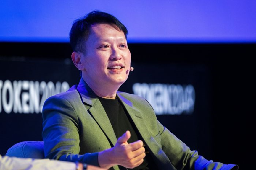 何一接替赵长鹏坐镇币安的币圈一姐