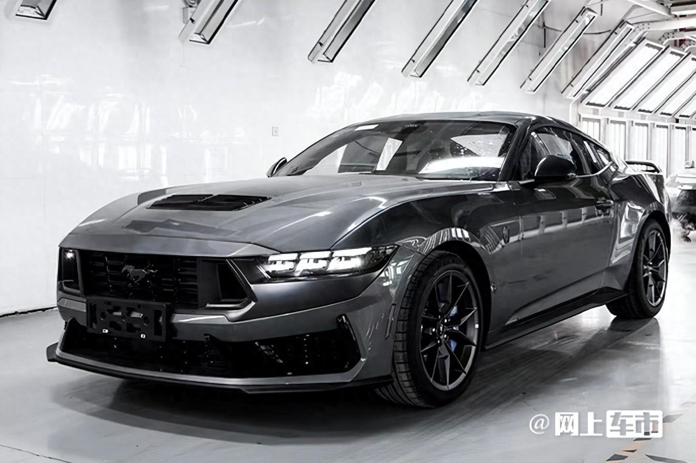 mustang dark horse除轴距外其他尺寸均大于2019款野马gt,和竞争对手