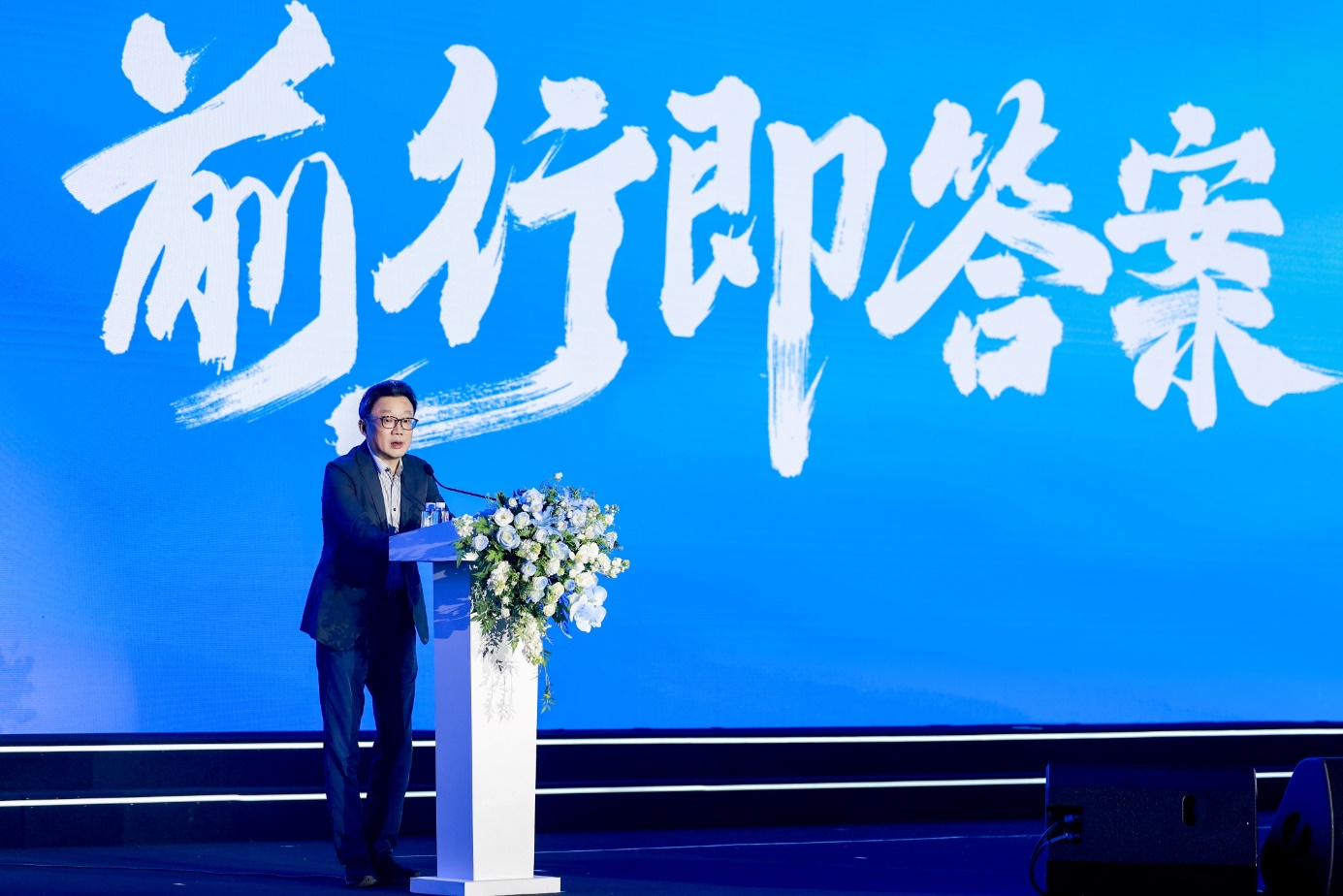 vivo总裁沈炜新年致辞:前行即答案