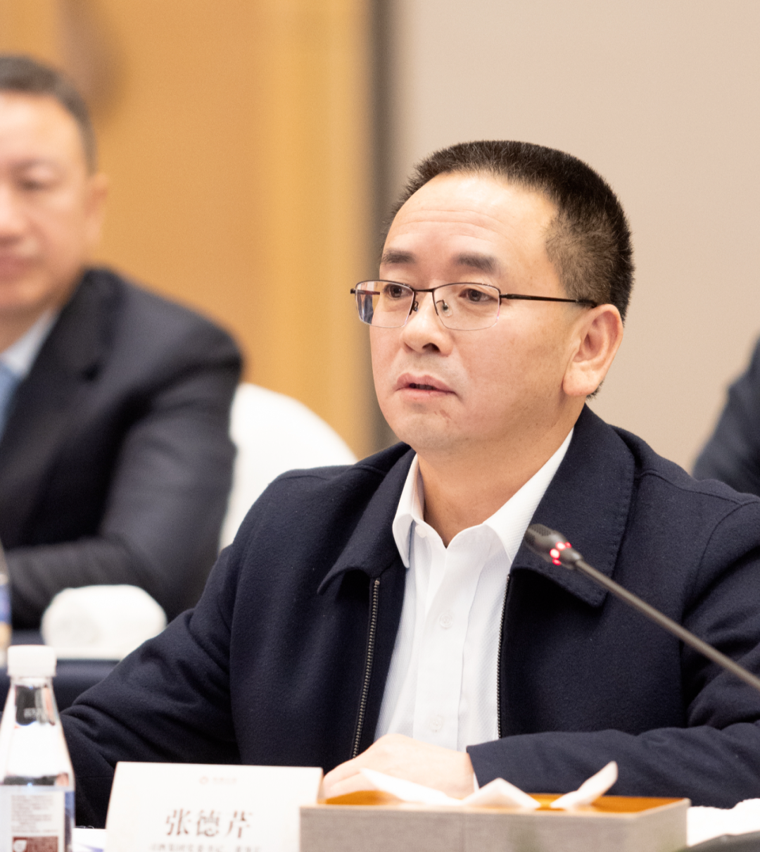 世界酱香酒谷赤水河两岸酱酒头部三雄首度同框郎酒庄园