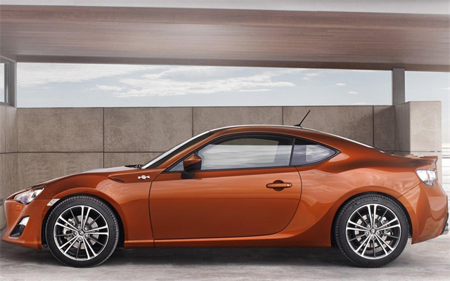 电鳗汽车丰田gt86挑战极限追求卓越的驾驶体验