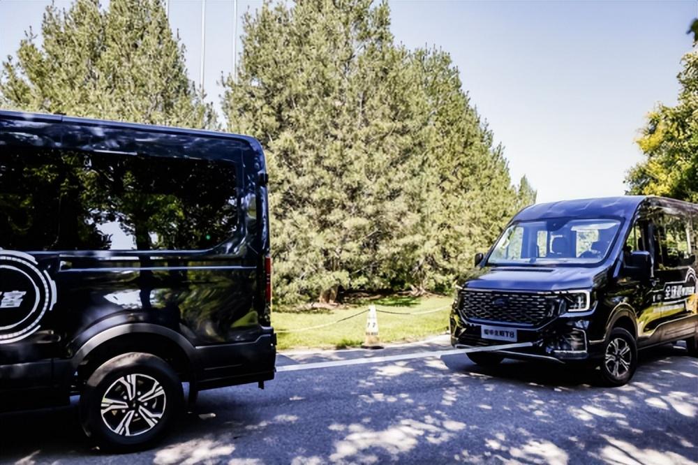 哪个品牌的轻客最好?江铃福特全顺t8用实力告诉你