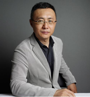 首页>创作中心>正文> 王长田2006年,王长田又进军电影领域,开始了二次