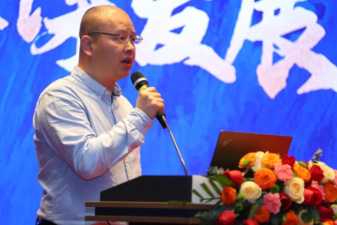 这位骨科医生创业开了家地产公司眼看就要击败万科了