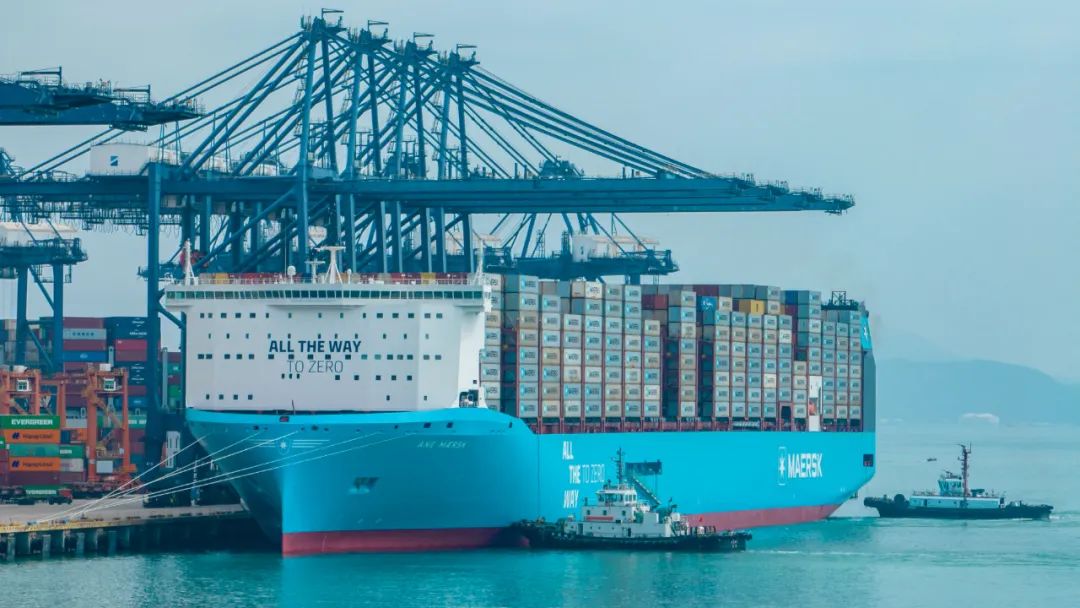 全球首艘大型甲醇动力集装箱船首航盐田国际 | 航运界