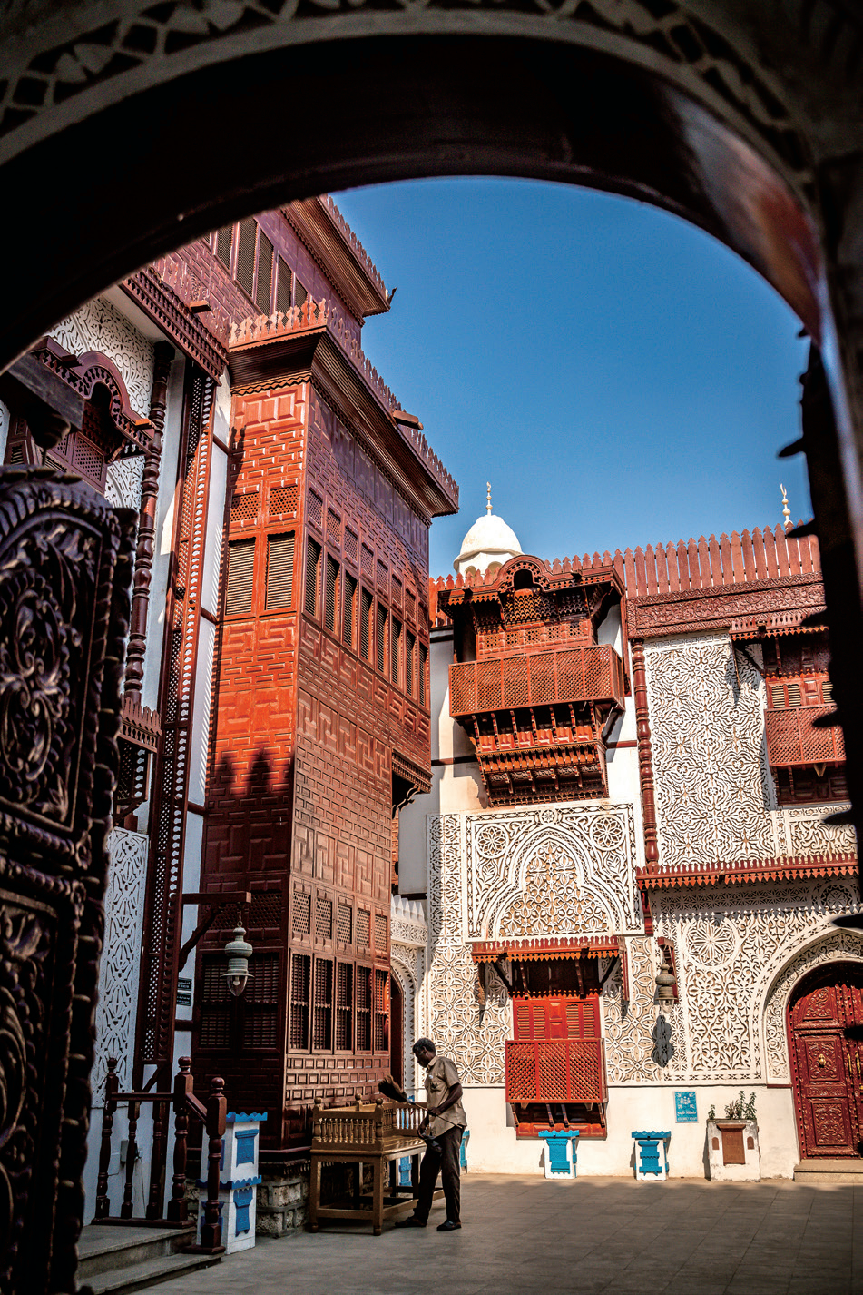 到大航海时代成为阿拉伯的繁荣海港,它历来都是沙特最为重要的城市