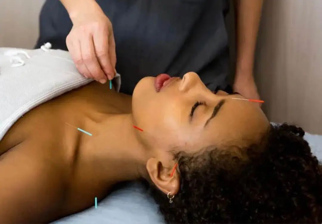 海外专栏获lv集团500万美元投资这个美国品牌是怎么经营中医理疗的