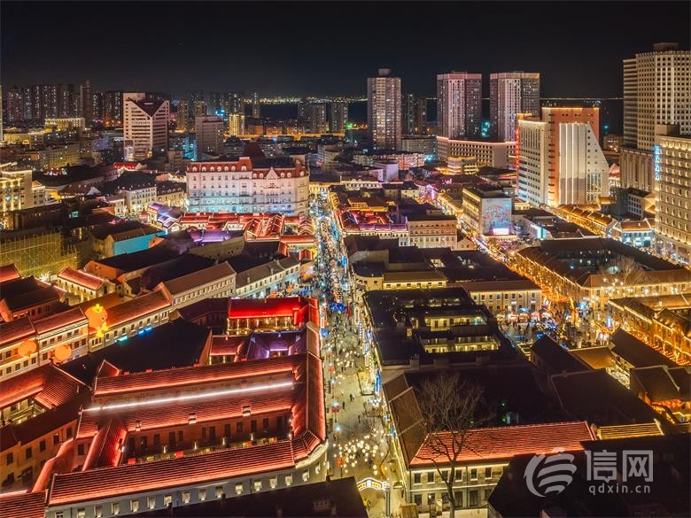 8天255万人次中山路上街里演绎新春青岛版热辣滚烫