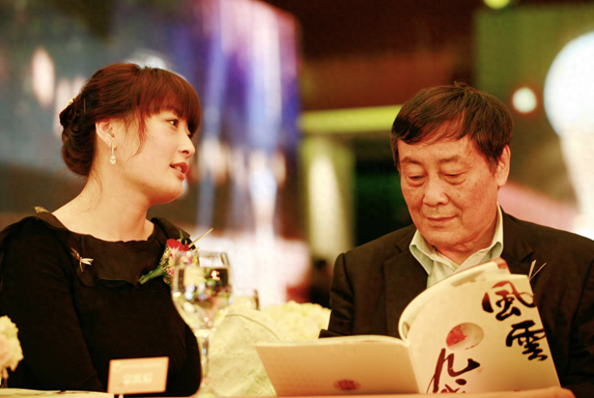 宗庆后突发宗馥莉要独立执掌娃哈哈了吗