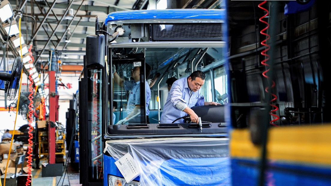 新春出口开门红207辆金旅公交车交付越南