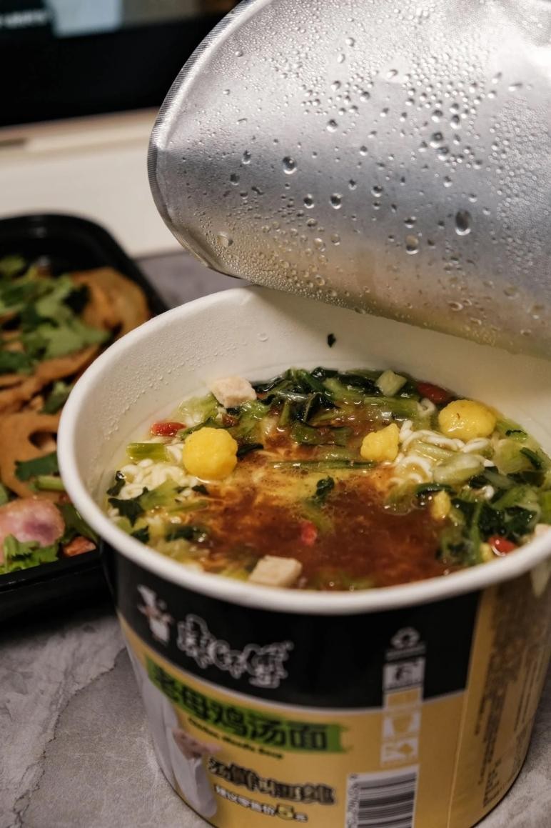 这几款平价泡面让你迅速成为宿舍的焦点第一款你100吃过