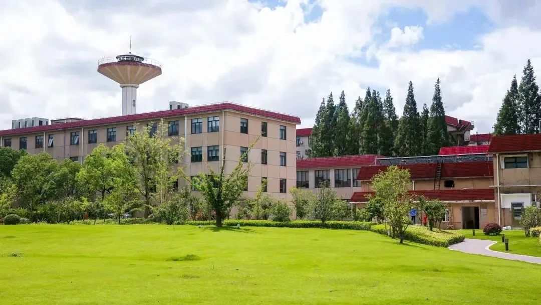 05就业指导与职业发展上海财经大学商学院对就业指导与职业发展工作