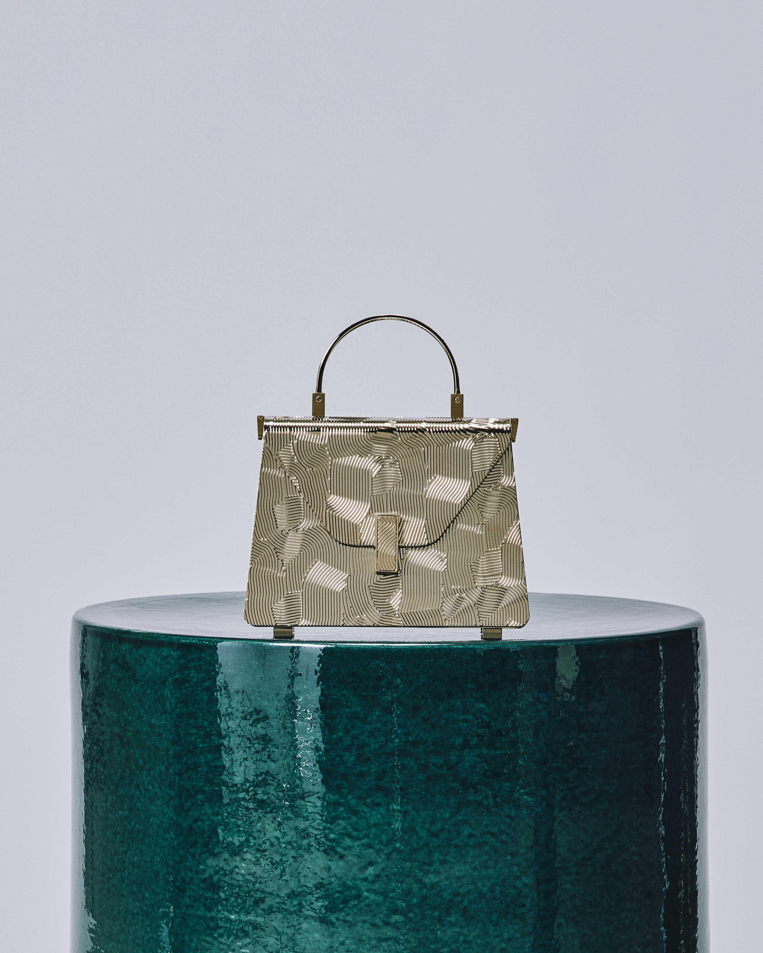 valextra2024秋冬米兰时装周一触之美