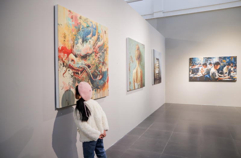 何勍女士点赞玲珑ai工具ai绘画艺术展览引领新潮流