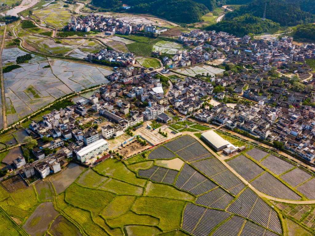 粤北小城值此青绿