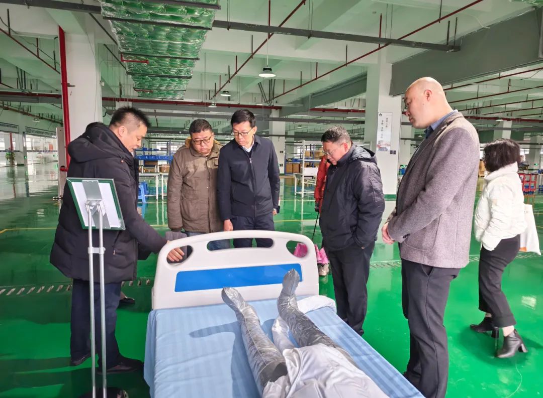 热烈欢迎广西桂林医学院领导莅临桂林作为科技考察调研
