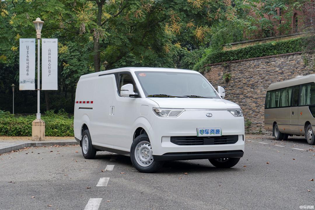 同比大涨近3002024年1月新能源van锋芒毕露1月新能源van系车型含微